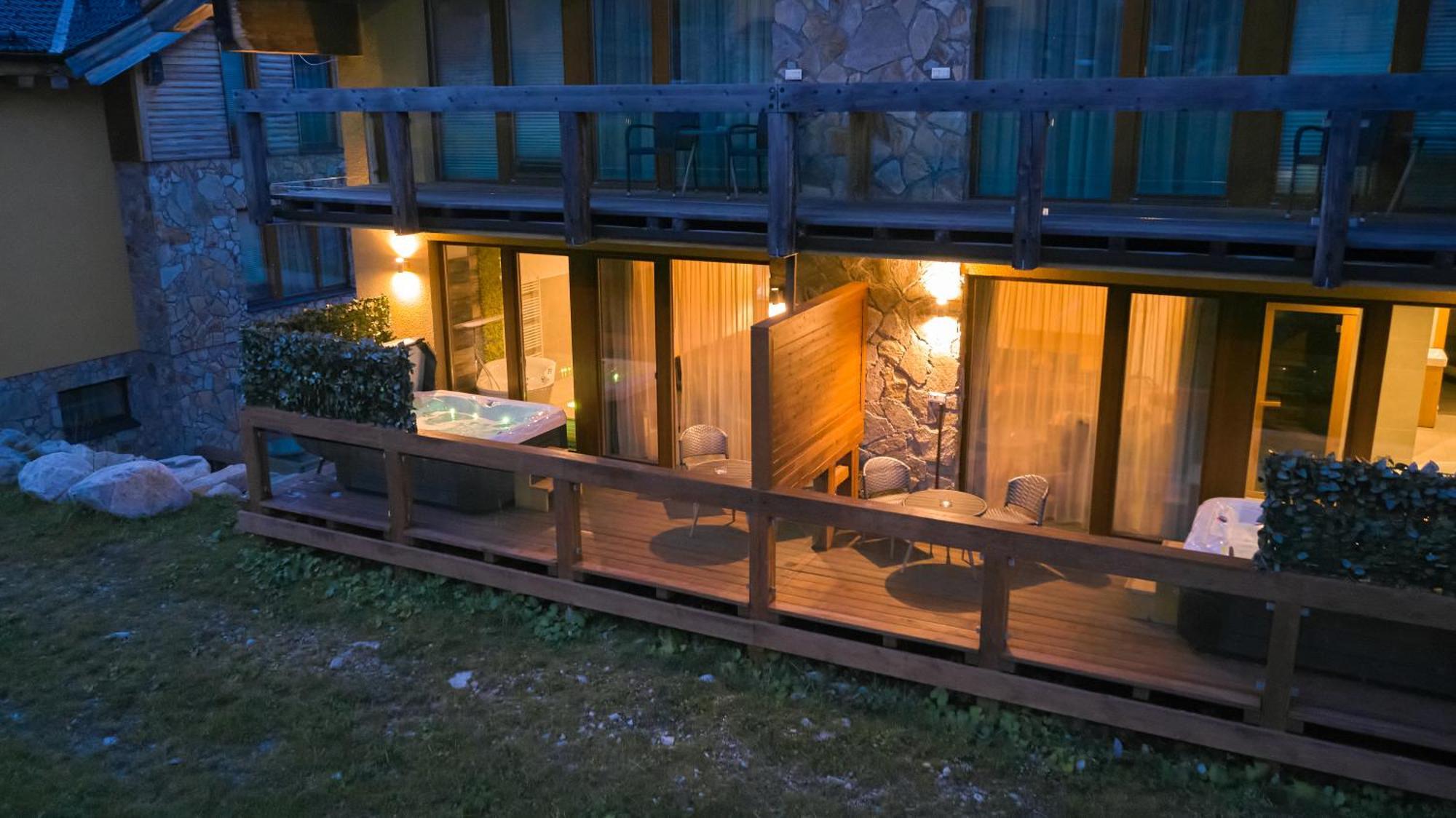 Chalet Jasna Wellness Apartment Maxim Jacuzzi & Sauna Demänovská Dolina Eksteriør bilde